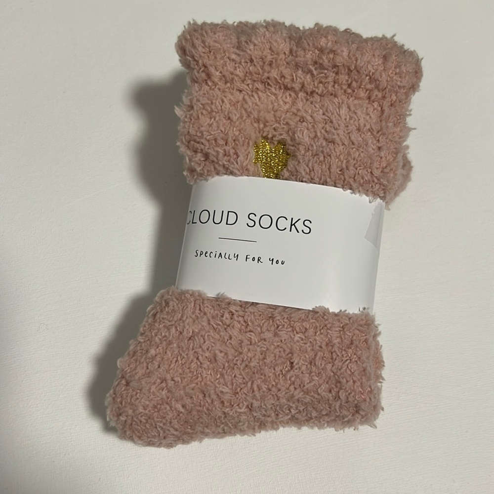 Fuzzy socks: light dusty pink